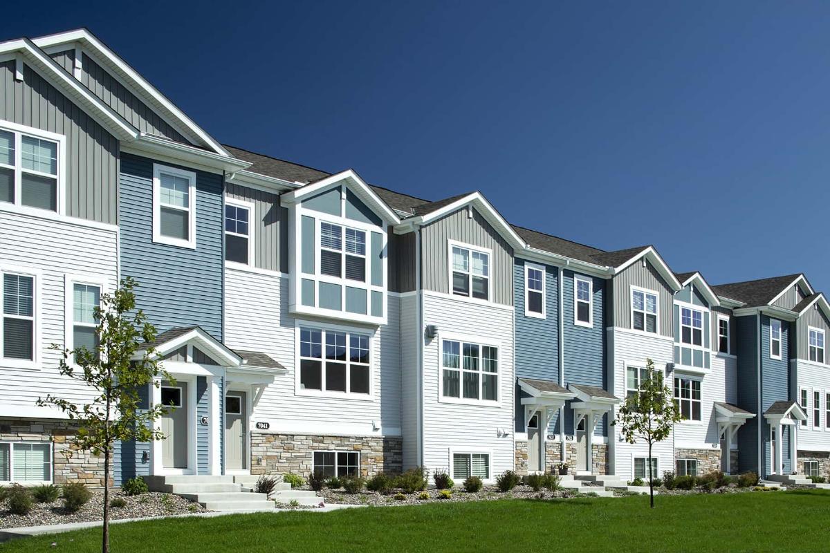 The Towns at Lakeshore Park