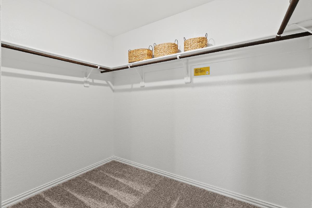 Fairway Crossing 40s