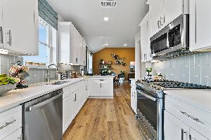 Lexington Frisco Symmetry 37s