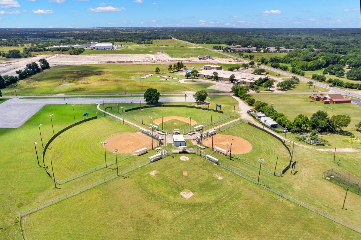 East Oak Creek 50-55