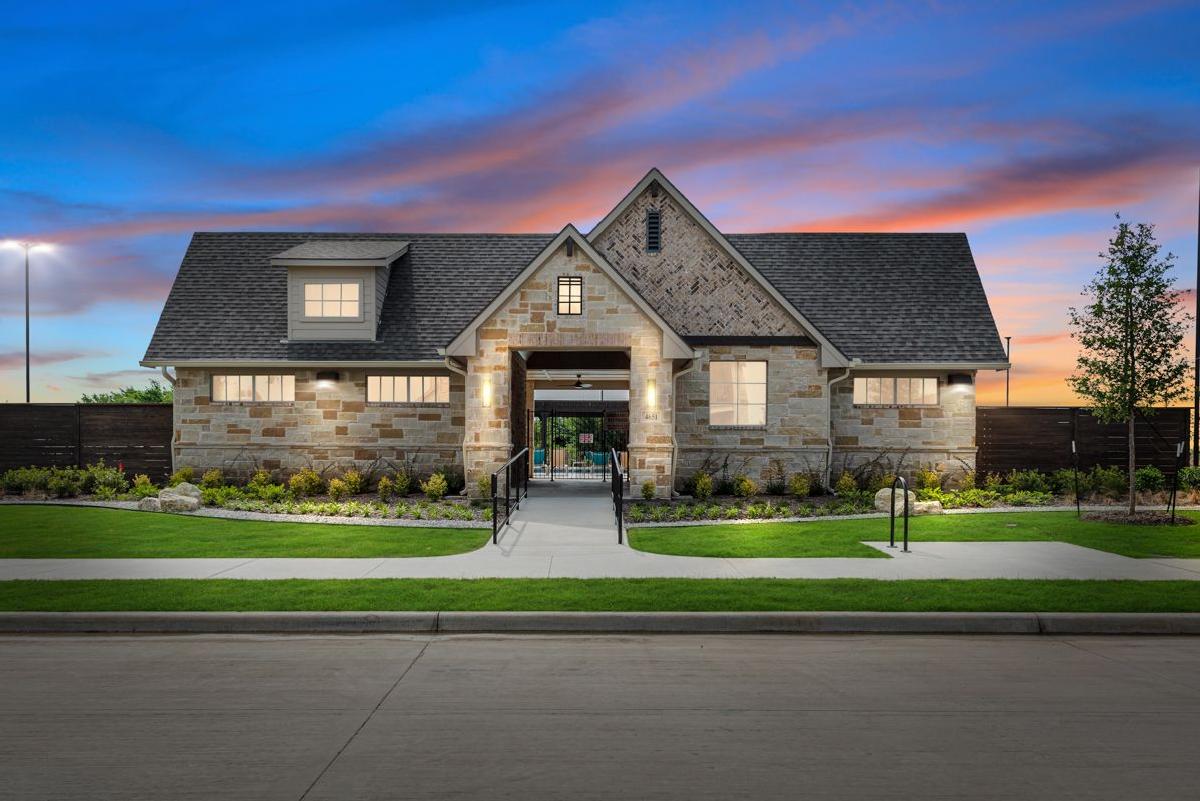 Hulen Trails Elements