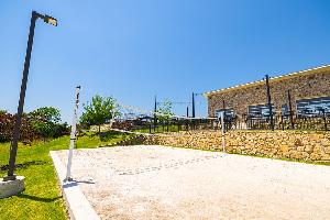 Valencia on The Lake