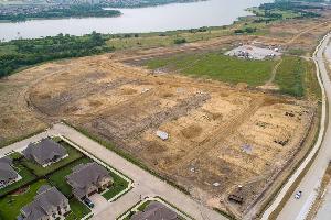 Valencia on The Lake