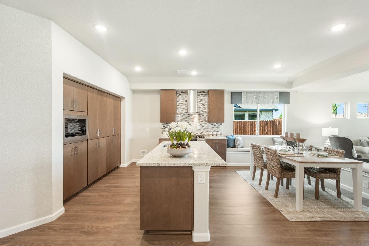 Hulen Trails Elements