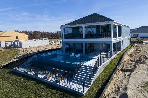 Lake Star at Ovation