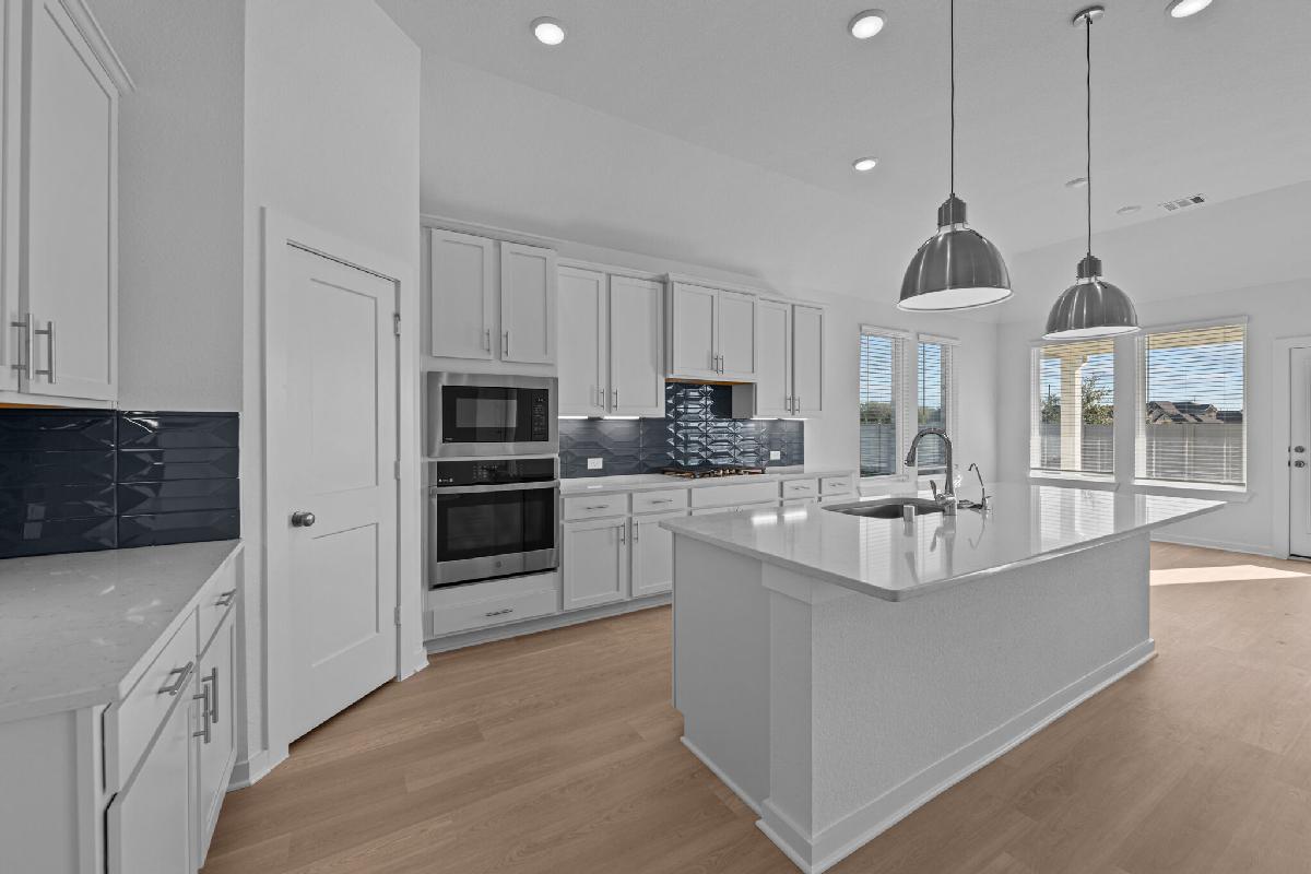 The Oaks on 6th Street