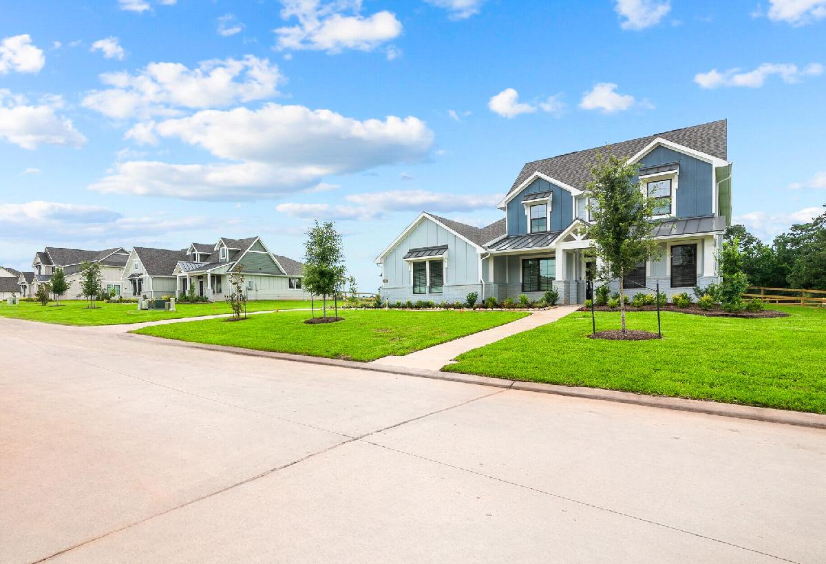 The Oaks on 6th Street