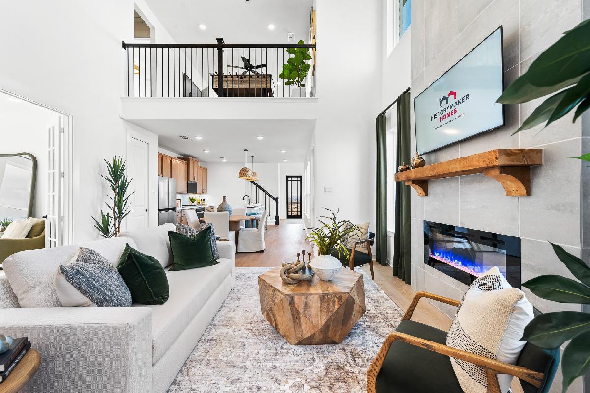 Hillside Village 40s