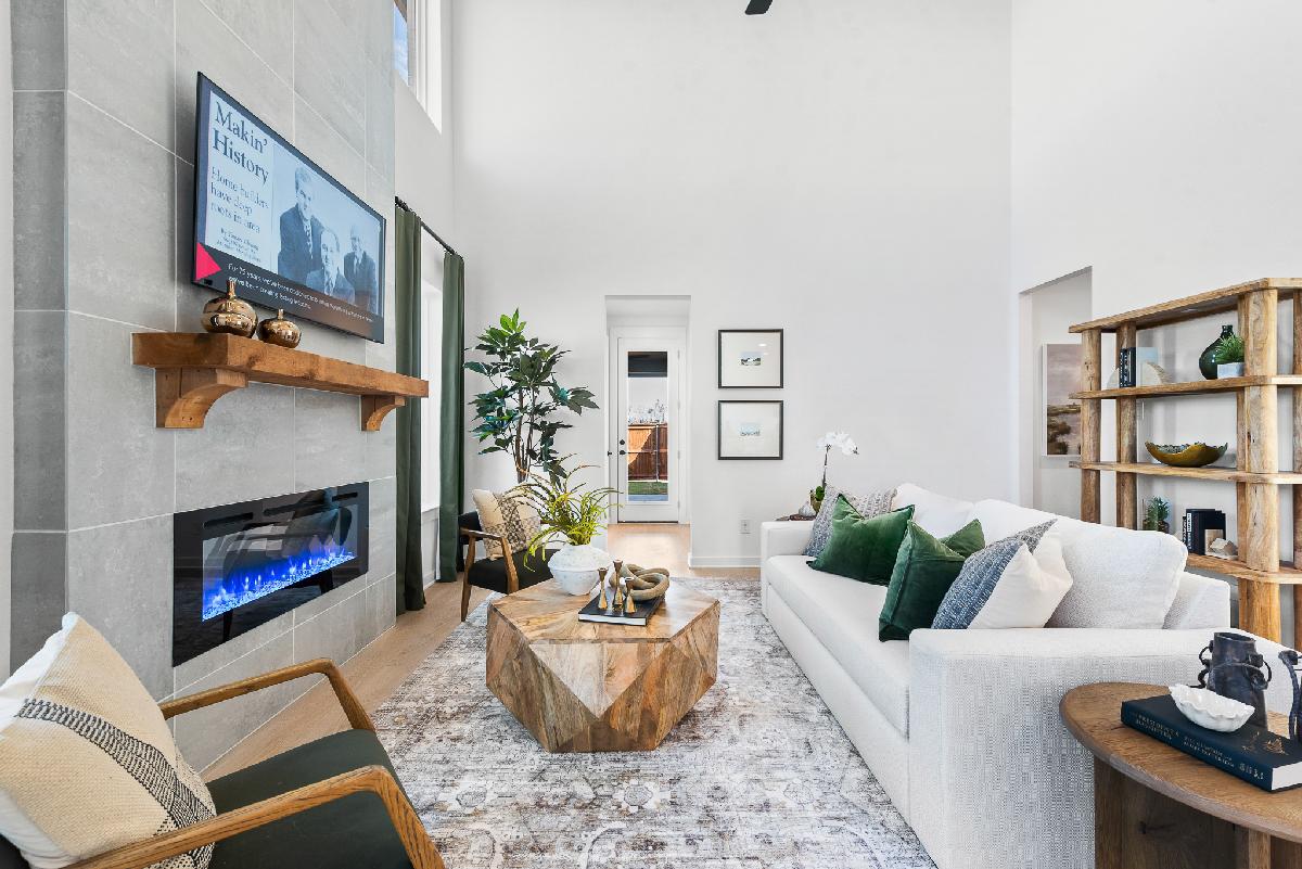 Hillside Village 40s