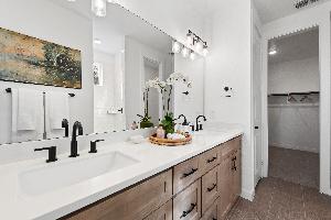 Hillside Village 40s