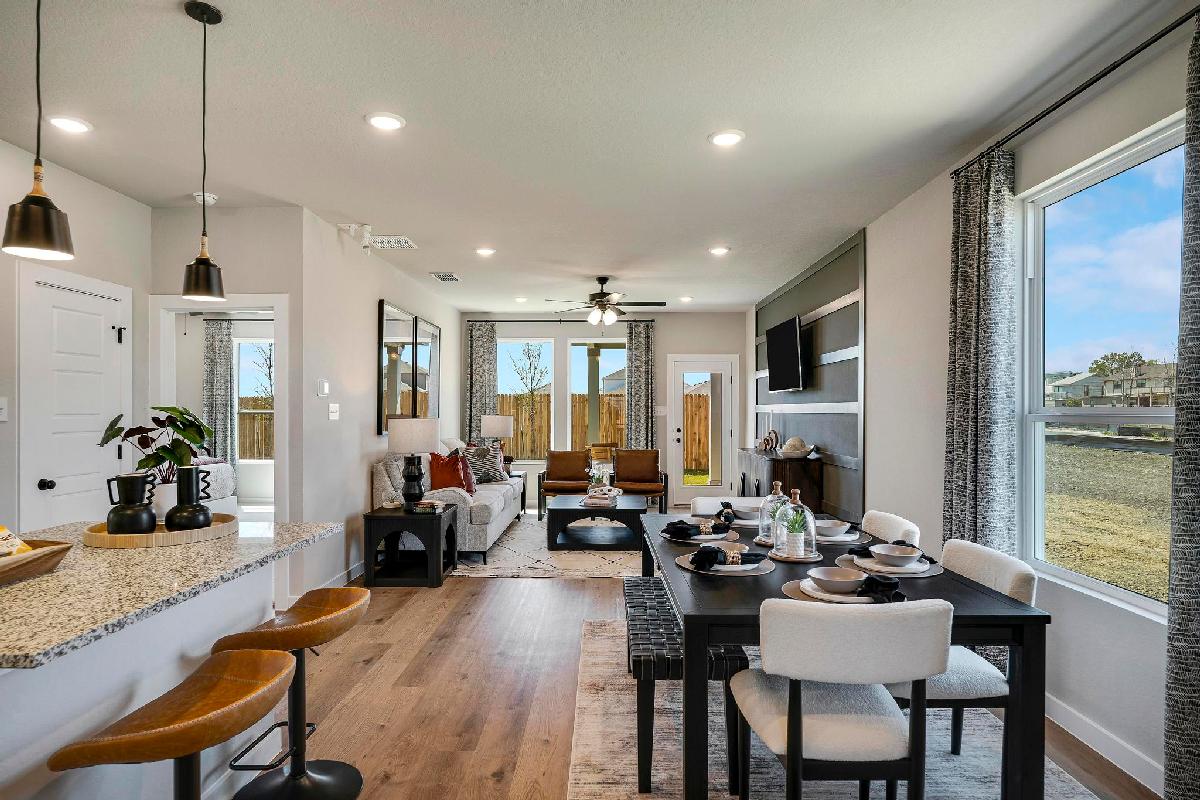 Fairway Crossing 40s