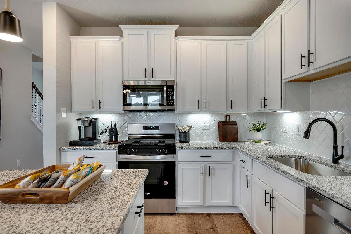 Fairway Crossing 40s