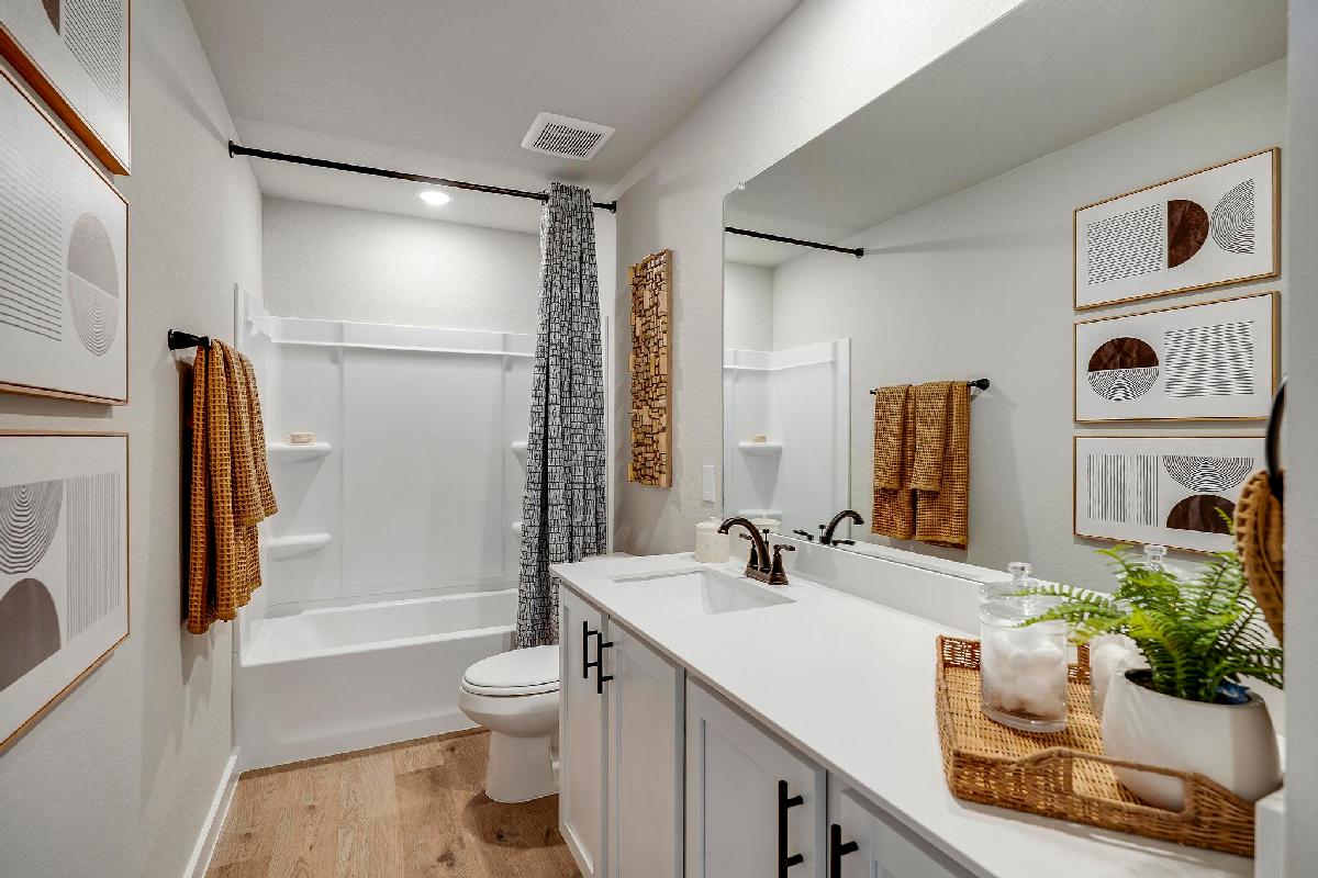 Fairway Crossing 40s