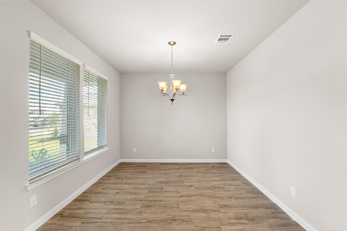 446 Lake Line Drive Alvin Tx 3