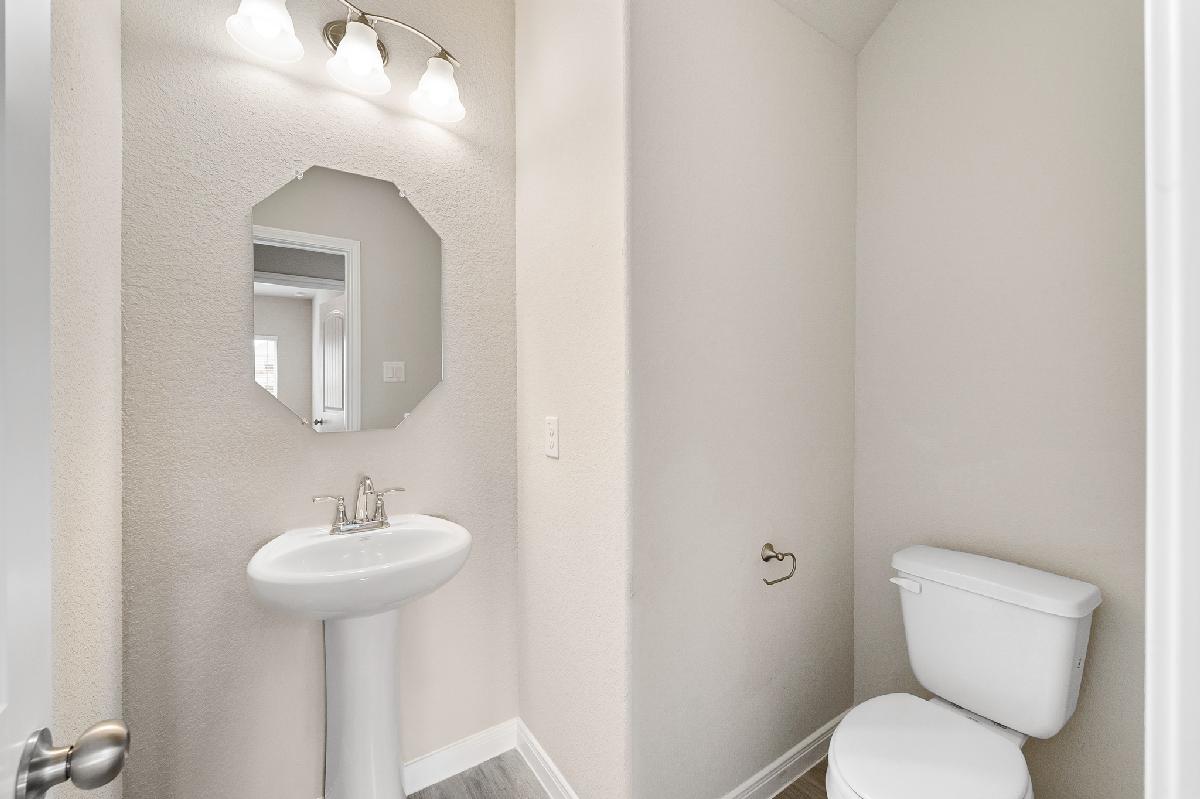 446 Lake Line Drive Alvin Tx 6