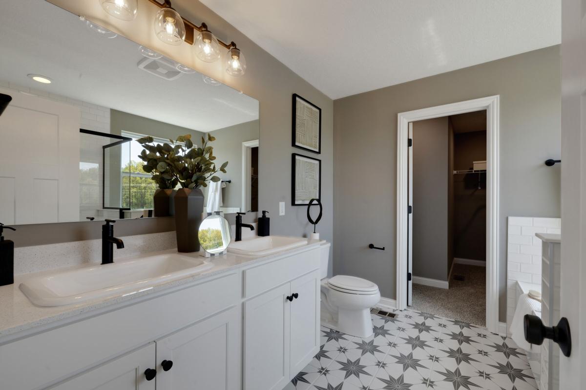 Owner's Bathroom