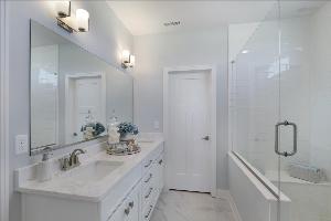 Owner's Bathroom