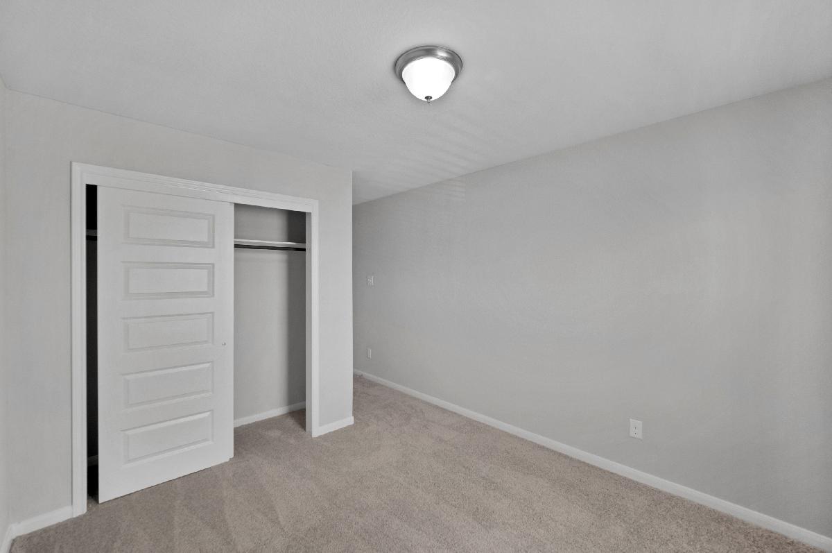 8 Calistoga Circle-17