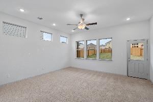 2885-LIVINGRM-BACKYD