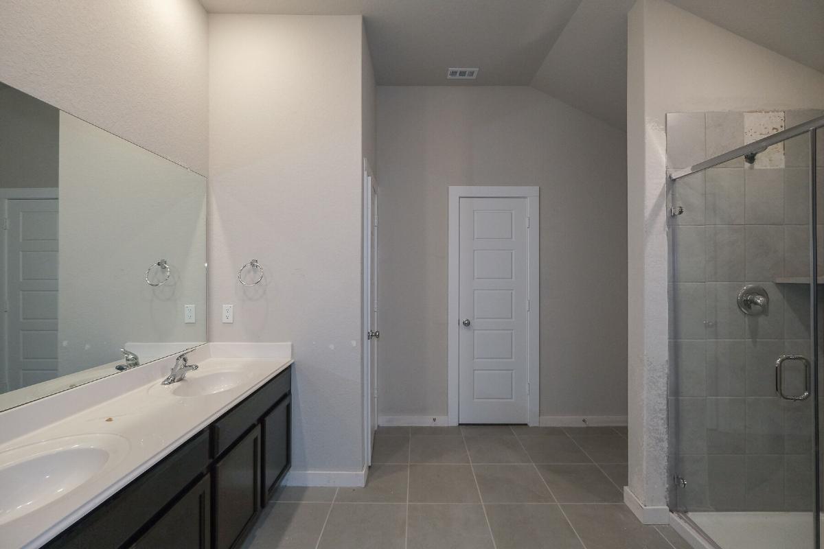 Owner's Bathroom