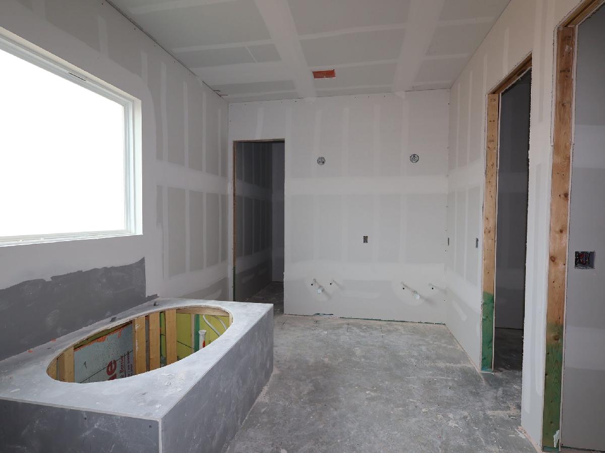 Owner's Bathroom