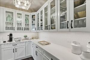 Butler Pantry 