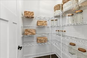 Butler Pantry 