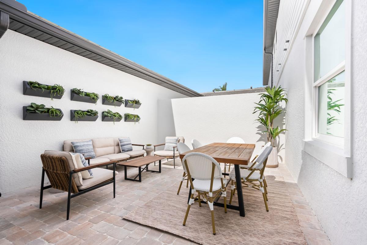 Private Courtyard