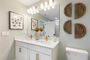 Owners Bathroom