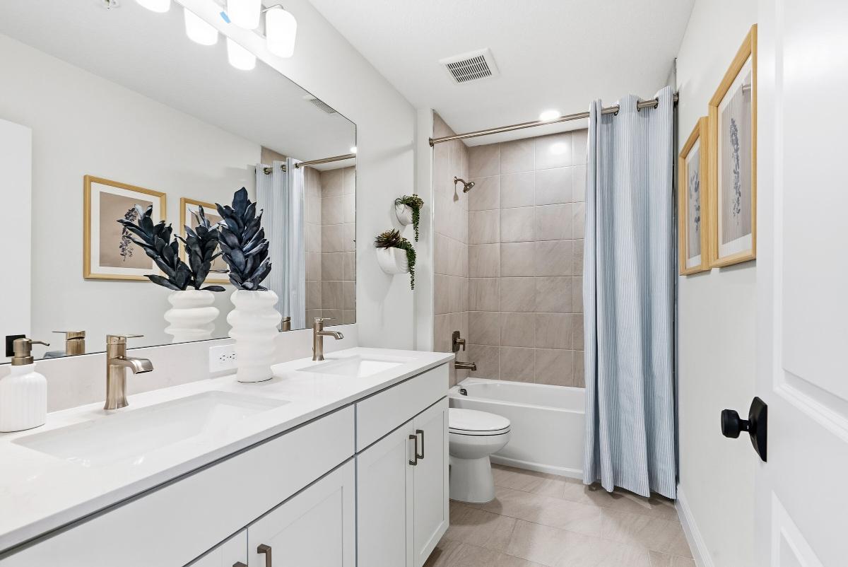 Upstairs Bathroom