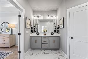 Owner's Bathroom