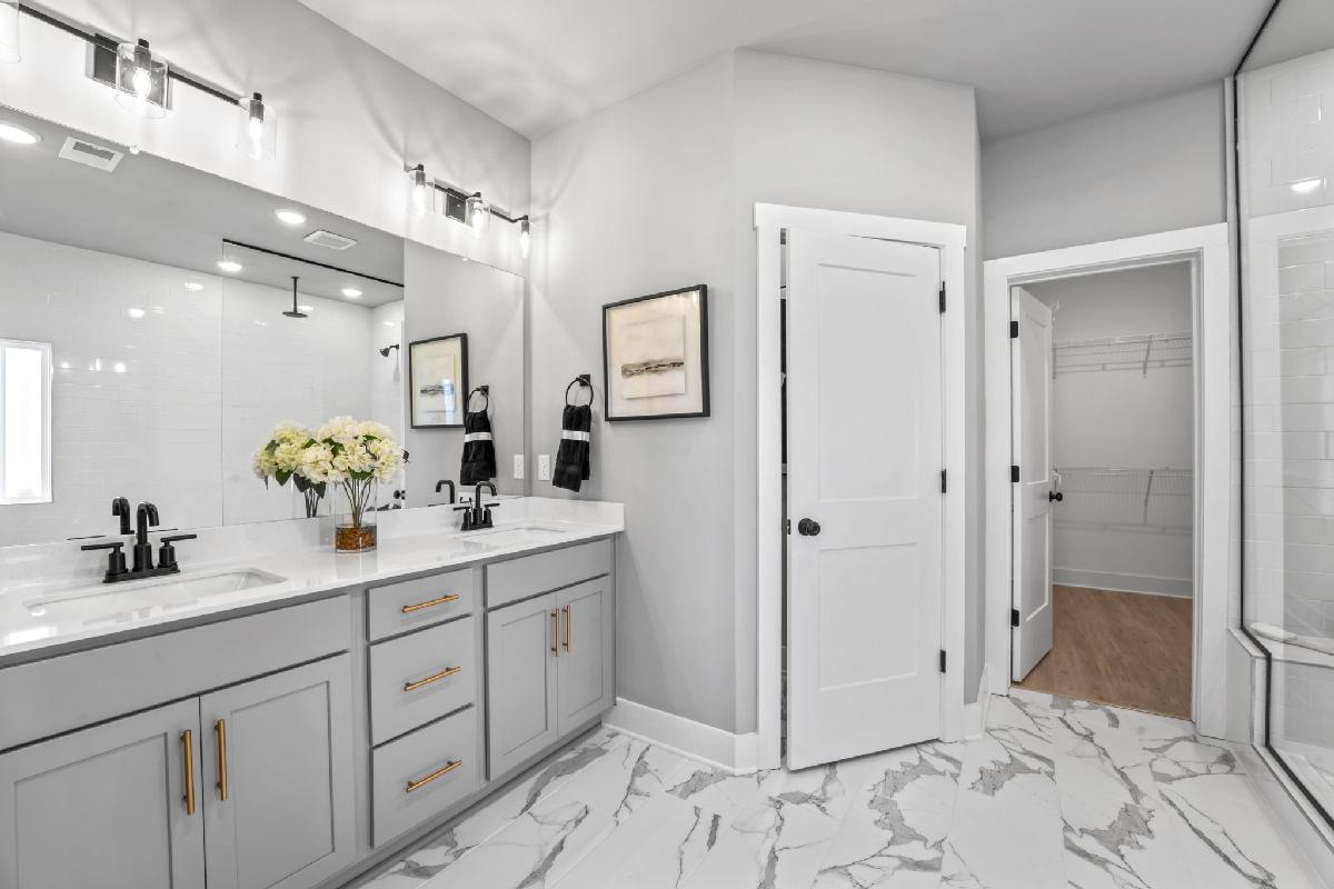 Owner's Bathroom