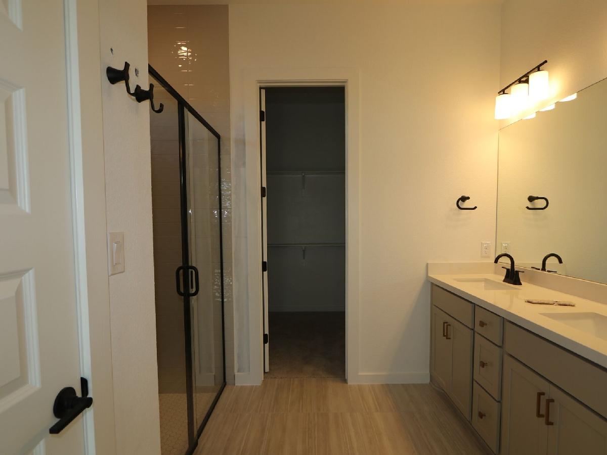 Owner's Bathroom