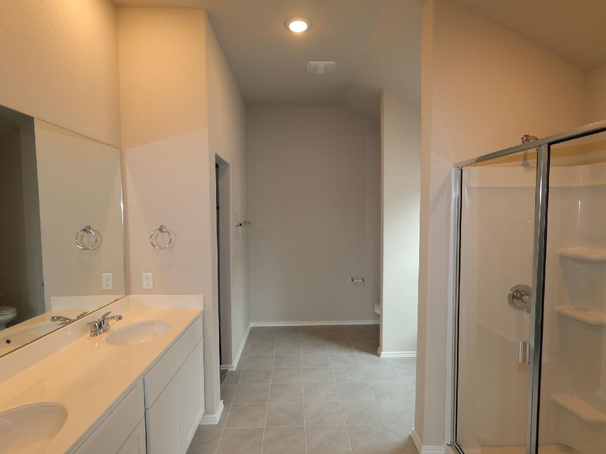 Owner's Bathroom